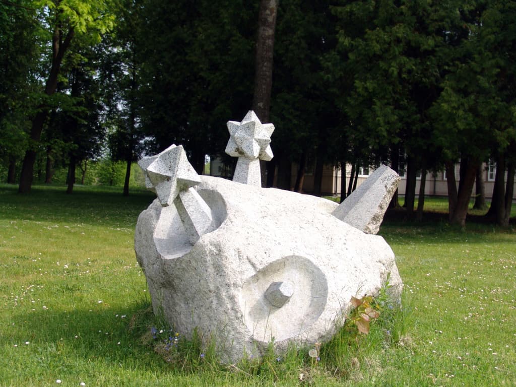 Cubist sculpture by Jacques Lipchitz in Druskininkai park