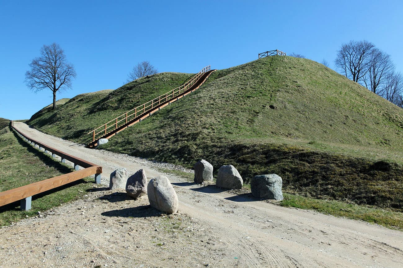 View from Pagramantis Mound over the Jūra River valley